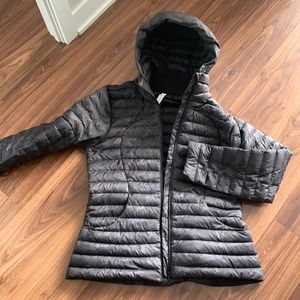 Lululemon Pack it Down Jacket - Camo/Grey Size 10
